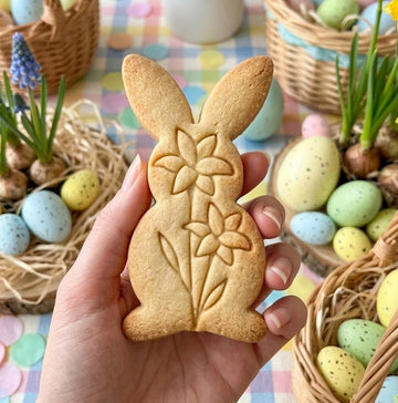 Bunny With Floral Easter Cookie Cutter Stamp, Easter Day Gifts, Bunny Cutter, Easter Baking, Rabbit Easter Cookie, Rabbit Clay Cutter