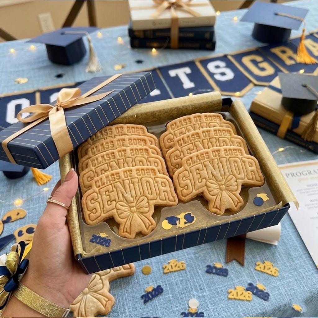 Class Of 2026 Senior With Bow Cutter Stamp Set, Senior Grad 2026, Personalized Cookie, Class Of 2026, Graduation Year 2026 Cookie