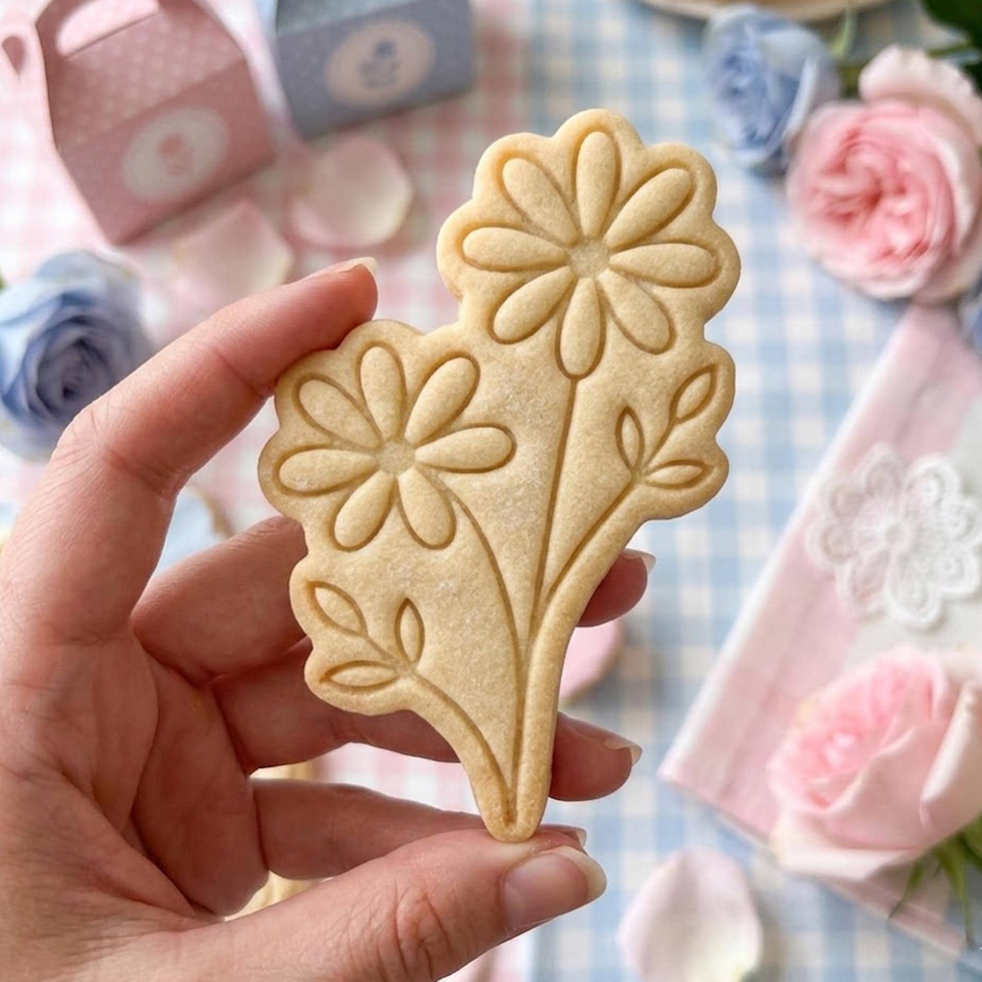 Daisy Branch Cookie Cutter Stamp, Chrysanthemum Cookie Cutter, Baby Gift, Baby Shower Cutter, Custom Stamp, Birthday Baking, Happy Birthday